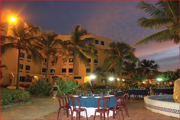 Portofino Complex Hotel Playa El Agua Luaran gambar